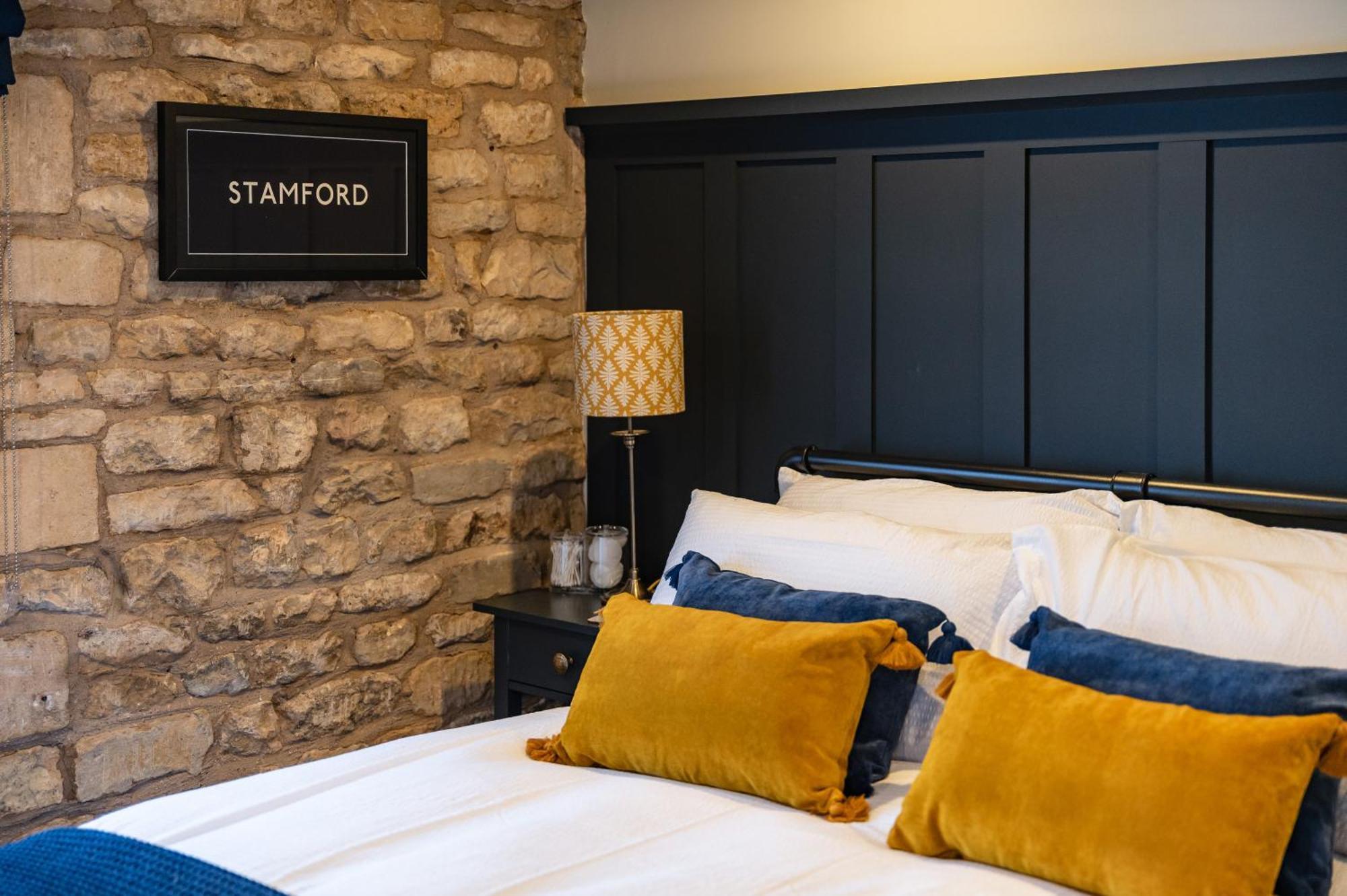 Stylish Central 6 Bedroom Converted Granary Stamford Esterno foto